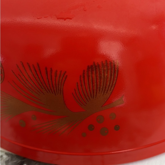 1960s Gold Leaf Christmas Pyrex bowl #404 4qt with lid. NEW!! NEVER USED. MINT - Picture 2 of 6